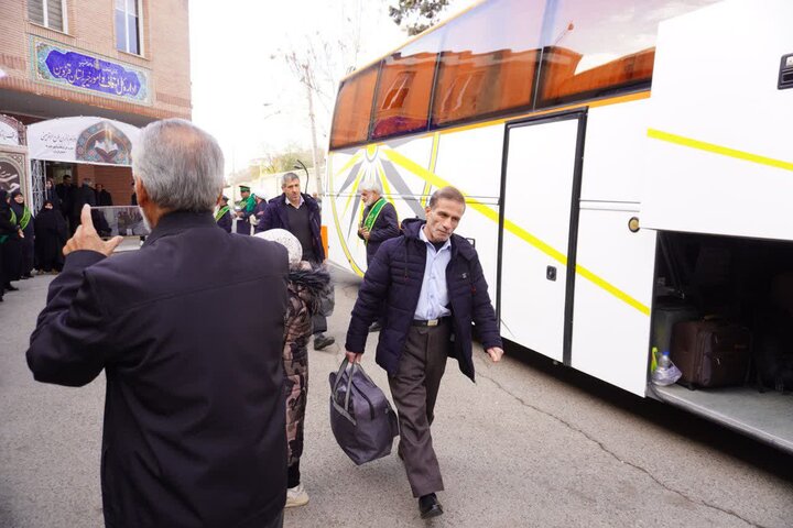 تصاویر / اعزام ۱۳ کاروان زائران عتبات عالیات از سوی اداره کل اوقاف وامور خیریه استان قزوین