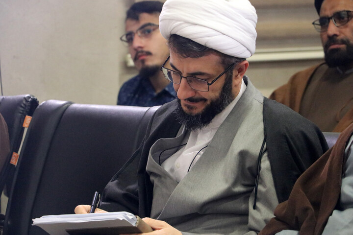 تصاویر/ آیین گرامی‌داشت هفته پژوهش و رونمایی از آثار جدید مؤسسه آموزشی، پژوهشی و بین‌المللی سراج منیر توحید