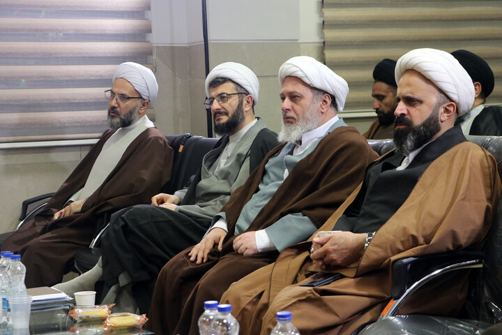 تصاویر/ آیین گرامی‌داشت هفته پژوهش و رونمایی از آثار جدید مؤسسه آموزشی، پژوهشی و بین‌المللی سراج منیر توحید