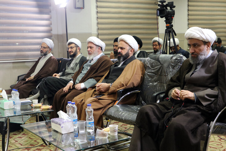 تصاویر/ آیین گرامی‌داشت هفته پژوهش و رونمایی از آثار جدید مؤسسه آموزشی، پژوهشی و بین‌المللی سراج منیر توحید