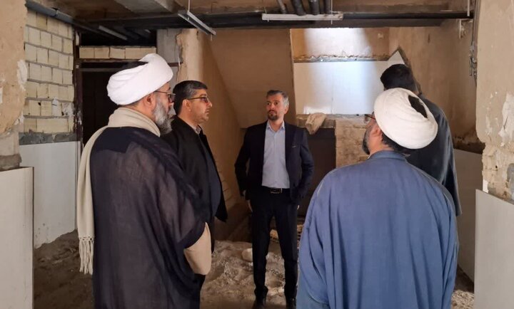 تصاویر/ بازدید و اخذ تصمیمات جهت تسریع در تکمیل پروژه‌های عمرانی، مرمت و نگهداری از مدارس علمیه استان یزد