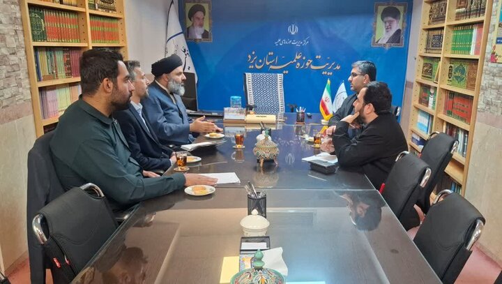 تصاویر/ بازدید و اخذ تصمیمات جهت تسریع در تکمیل پروژه‌های عمرانی، مرمت و نگهداری از مدارس علمیه استان یزد