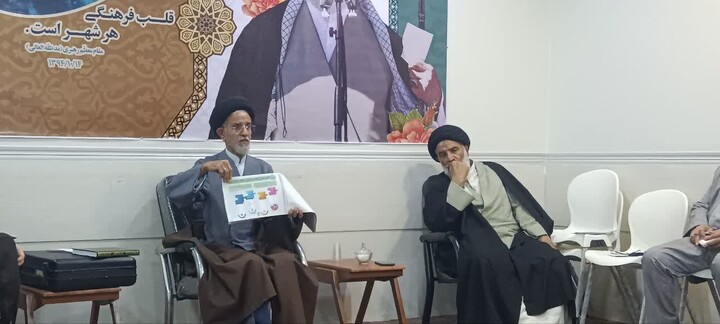 اعضای اجرایی ستاد اعتکاف خوزستان باحضور رئیس ستاد اعتکاف کشور