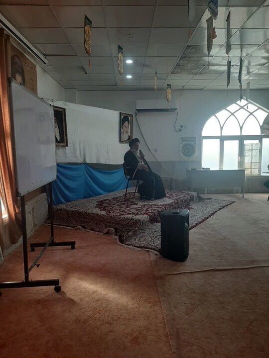 تصاویر/درس اخلاق طلاب در مدرسه علمیه امام موسی کاظم(ع) شادگان