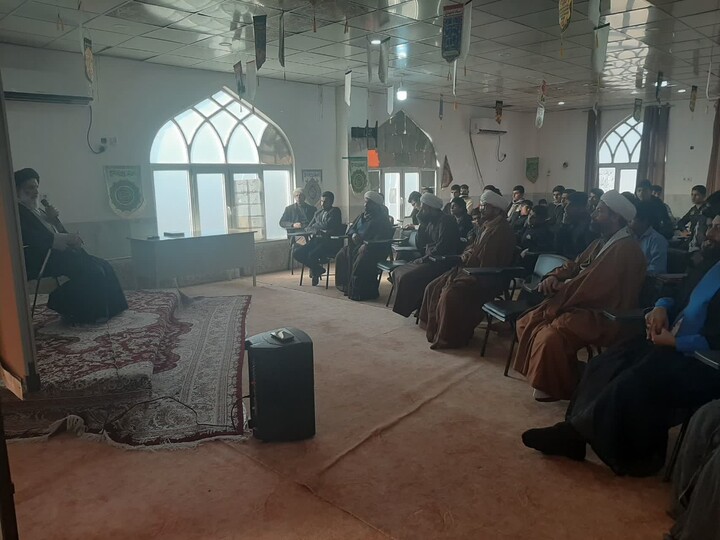 تصاویر/درس اخلاق طلاب در مدرسه علمیه امام موسی کاظم(ع) شادگان