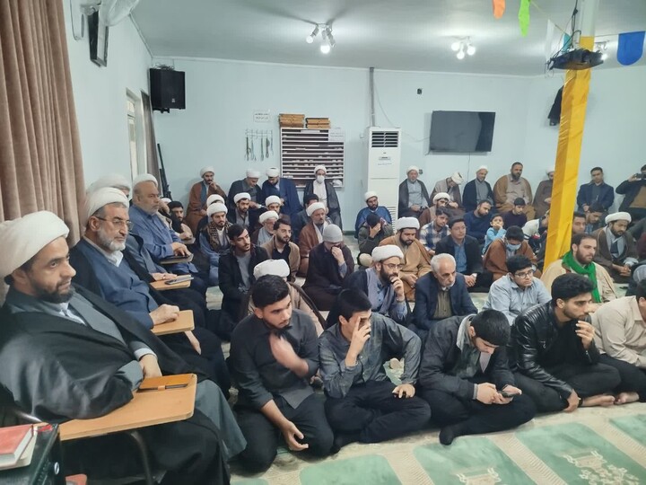 تصاویر/درس اخلاق طلاب در مدرسه علمیه دزفول