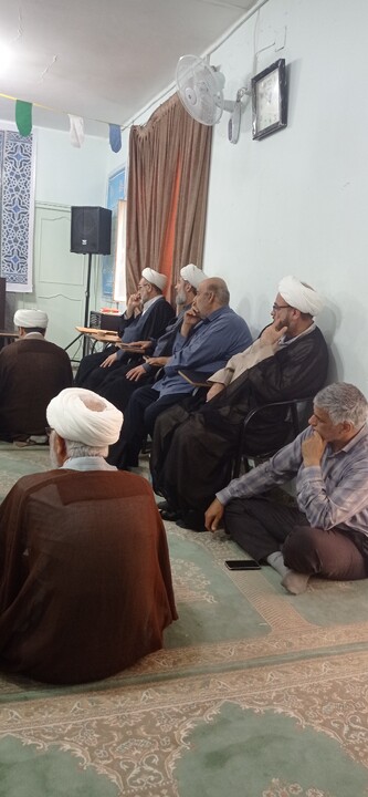 تصاویر/درس اخلاق طلاب در مدرسه علمیه دزفول