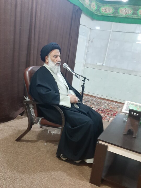 تصاویر/درس اخلاق طلاب در مدرسه علمیه شوشتر