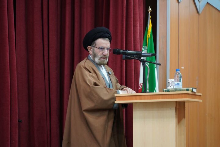 تصاویر/همایش وحدت حوزه و دانشگاه در لرستان