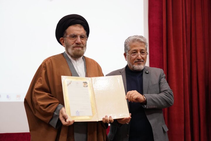 تصاویر/همایش وحدت حوزه و دانشگاه در لرستان