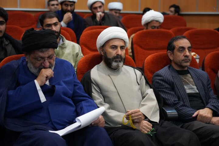 تصاویر/همایش وحدت حوزه و دانشگاه در لرستان