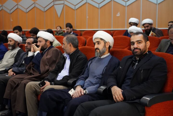 تصاویر/همایش وحدت حوزه و دانشگاه در لرستان