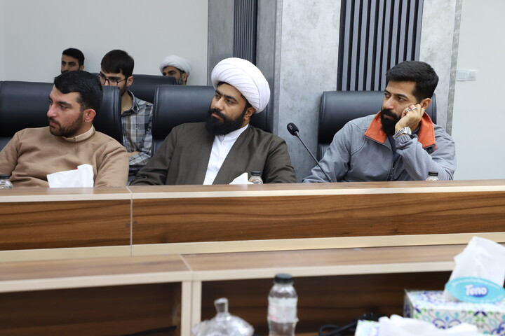 تصاویر/نشست هم‌اندیشی برگزاری برنامه های اعتکاف در سنندج