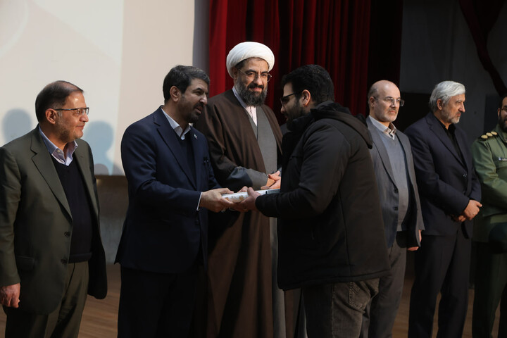 تصاویر / آیین بزرگداشت شهید آیت‌الله مفتح در تویسرکان