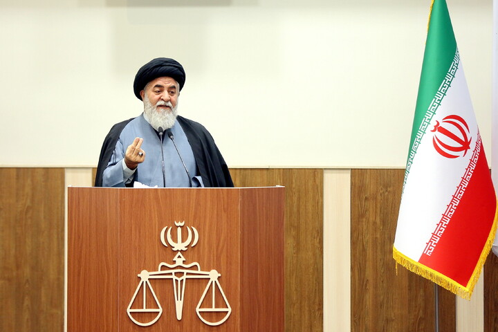 تصاویر/ مراسم تودیع و معارفه دادستان عمومی و انقلاب اسلامی استان قم