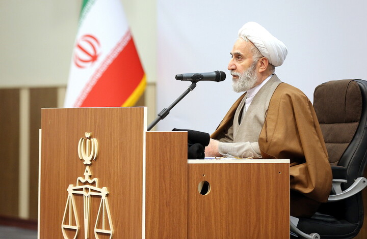 تصاویر/ مراسم تودیع و معارفه دادستان عمومی و انقلاب اسلامی استان قم