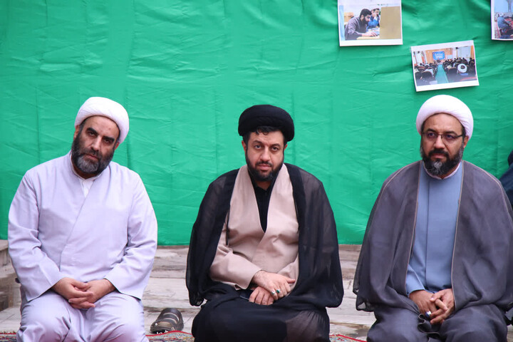 تصاویر/آیین افتتاحیه نمایشگاه آثار علمی طلاب مدرسه علمیه امام خمینی(ره) اهواز