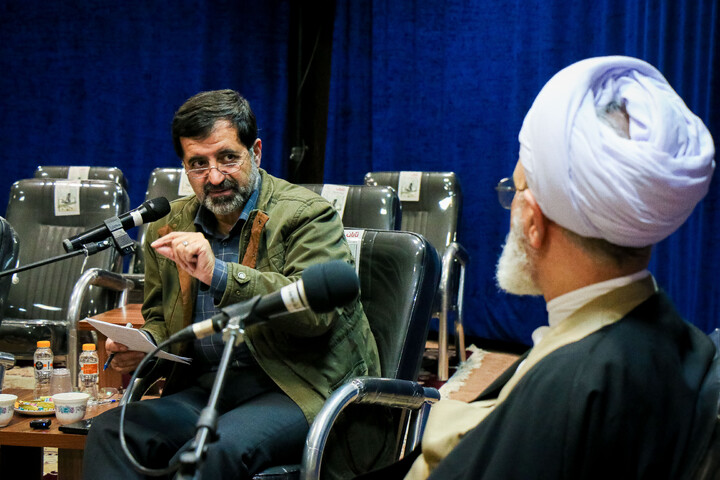 تصاویر/ دیدار استاندار همراه با معاونان و فرمانداران استان قم با آیت الله اعرافی