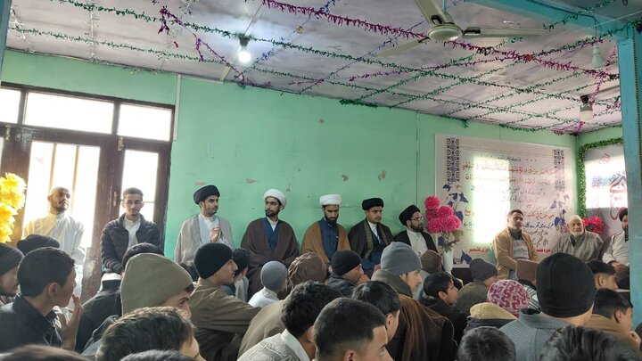 اوڑی کشمیر: حوزۂ علمیہ امام ہادیؑ کے فارغ‌التحصیل طلبہ کے اعزاز میں خصوصی تقریب
