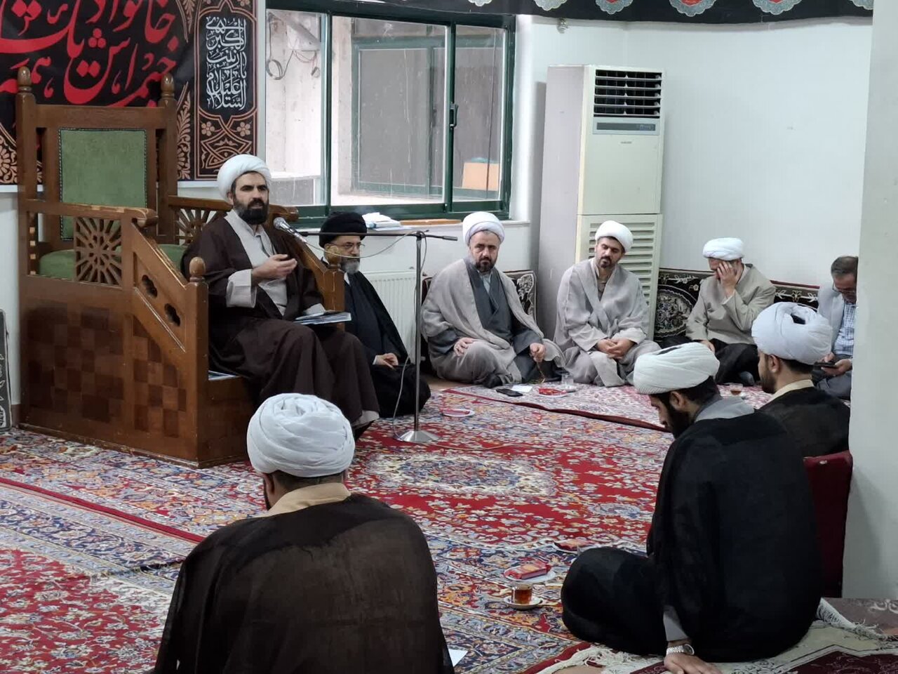 برگزاری نشست مدیر و معاون تبلیغ حوزه علمیه گیلان با مبلغین طرح هجرت + تصاویر