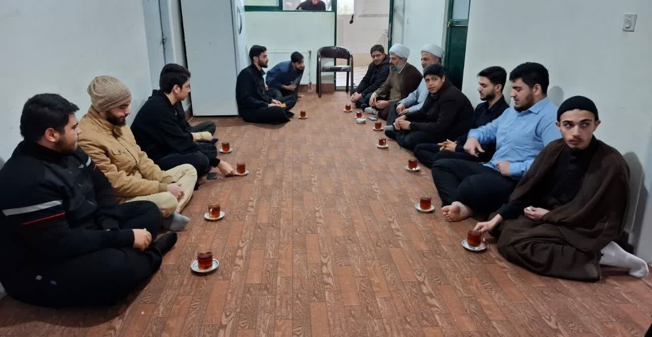 آموزش‌های حوزه باید کاربردی و پاسخ‌گوی نیازهای جامعه باشد