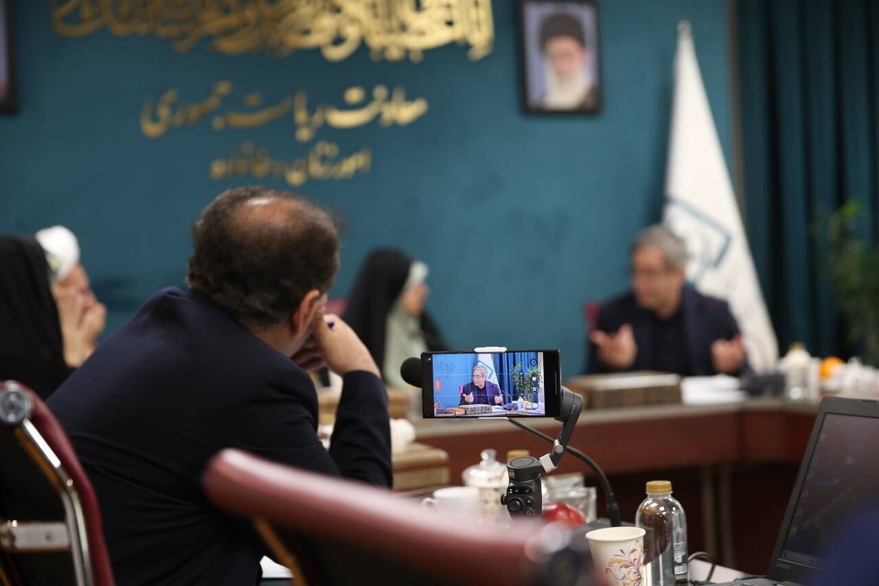 ادبیات دینی با قالب‌های نوین رسانه‌ای بازتولید شود+تصاویر