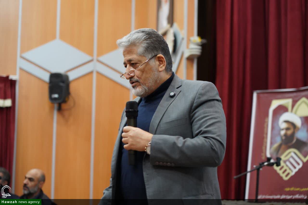 وحدت حوزه و دانشگاه؛ روشن‌ کردن شمع حکمت و نور الهی برای دیدن مسیر