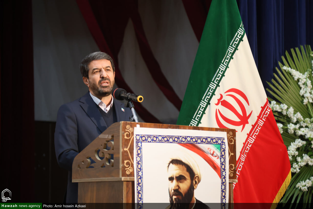 وحدت عملی حوزه و دانشگاه پیش‌نیاز توسعه پایدار است