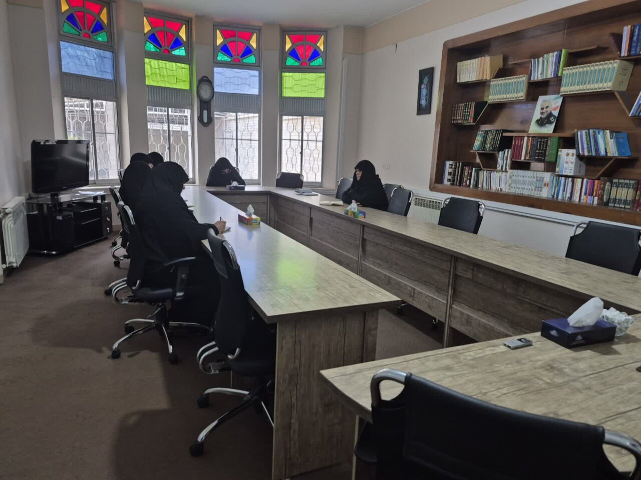 تصاویر/ جلسه اخلاق در مرکز مدیریت حوزه علمیه خواهران‌ استان‌ کرمان