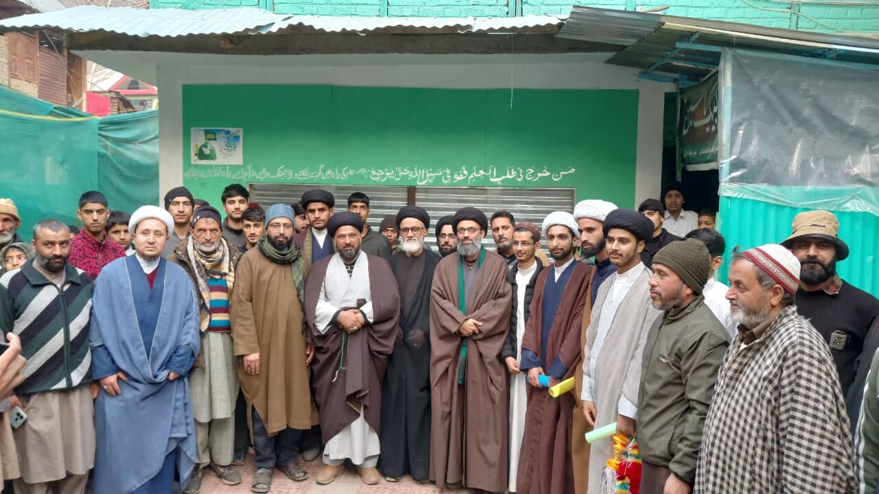 برگزاری آیین باشکوه بدرقه طلاب فارغالتحصیل حوزه علمیه امام هادی(علیه السلام) جامو و کشمیر