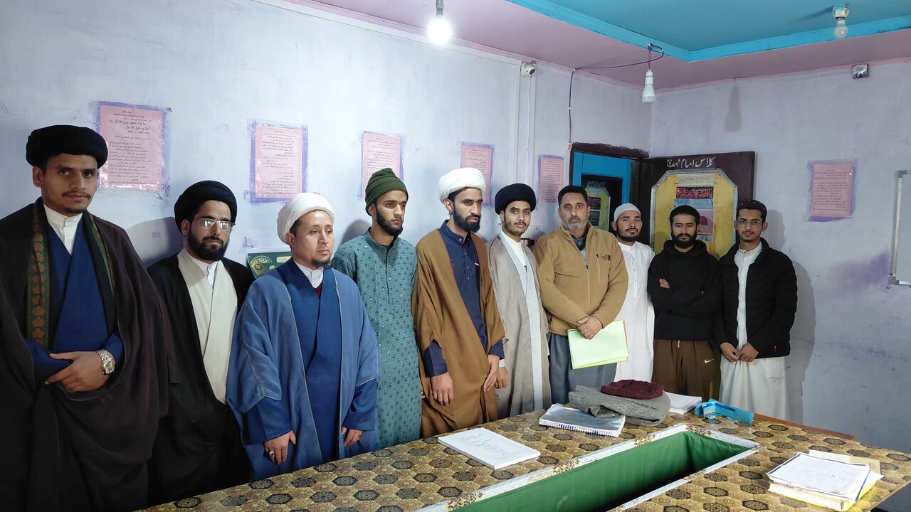 برگزاری آیین باشکوه بدرقه طلاب فارغالتحصیل حوزه علمیه امام هادی(علیه السلام) جامو و کشمیر