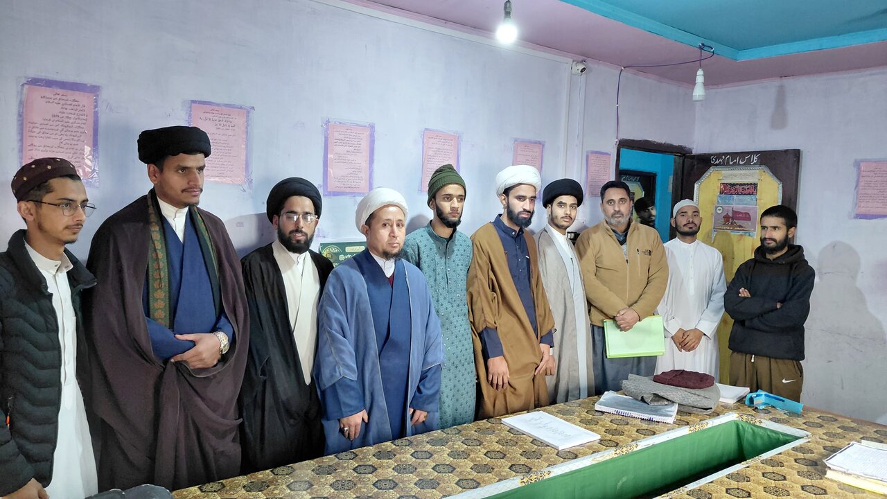 برگزاری آیین باشکوه بدرقه طلاب فارغالتحصیل حوزه علمیه امام هادی(علیه السلام) جامو و کشمیر