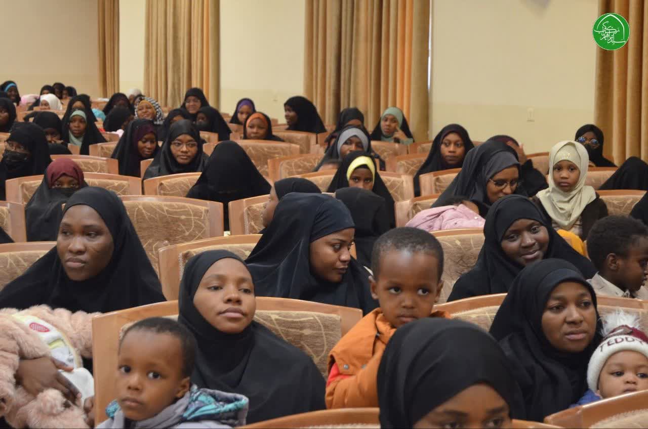 Jagora Imam Zakzaky (H) Ya Gana da Dalibai a Qum