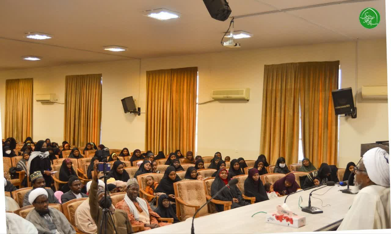 دیدار شیخ سید ابراهیم زکزاکی با دانشجویان و طلاب نیجریهای در قم