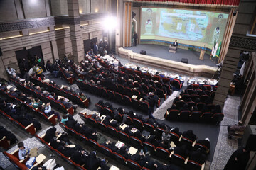 تقدیر آیت‌الله اعرافی از رئیس سازمان اوقاف به خاطر برگزاری باشکوه مسابقات معارفی در قم