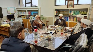 جلسه شورای هماهنگی حفظ آثار روحانیت در انقلاب و دفاع مقدس برگزار شد + تصاویر