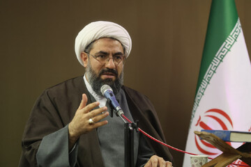 میدان اصلی تقابل تمدنی امروز، زن و خانواده است