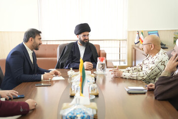 تصاویر حضور پروفسور فرید اسحاق در دانشگاه باقرالعلوم(ع) در قم