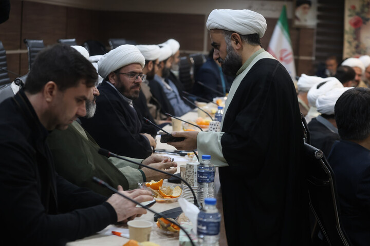 تصاویر / برگزاری نشست وحدت حوزه و دانشگاه در دانشگاه بوعلی