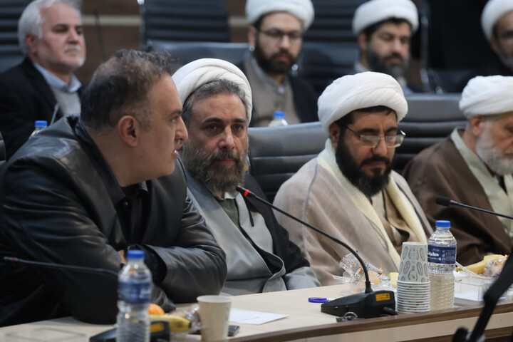 تصاویر / برگزاری نشست وحدت حوزه و دانشگاه در دانشگاه بوعلی