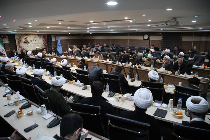 تصاویر / برگزاری نشست وحدت حوزه و دانشگاه در دانشگاه بوعلی