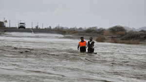تصاویر/ سیل و امدادرسانی در جاسک
