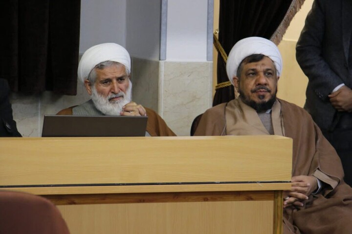 تصاویر|برگزاری نشست «نسب‌شناسی در مکتب اهل‌بیت(ع)» در حوزه علمیه اصفهان