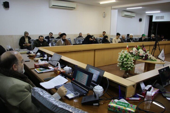 تصاویر|برگزاری نشست «نسب‌شناسی در مکتب اهل‌بیت(ع)» در حوزه علمیه اصفهان