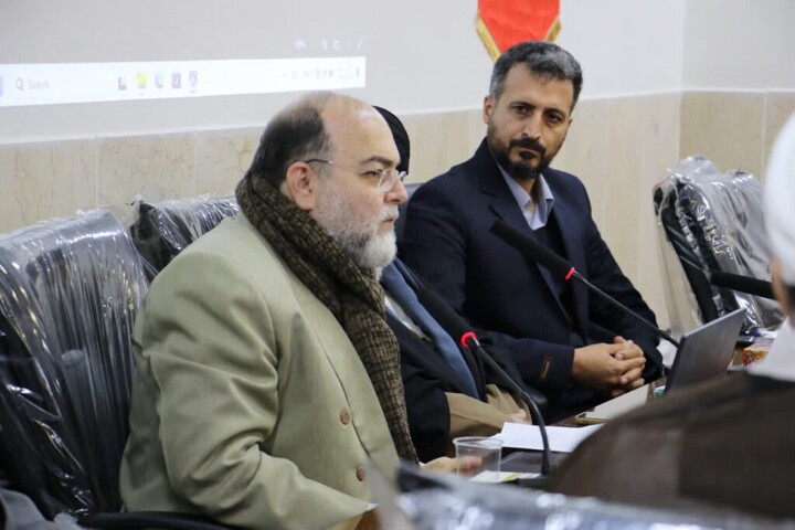 تصاویر|برگزاری نشست «نسب‌شناسی در مکتب اهل‌بیت(ع)» در حوزه علمیه اصفهان