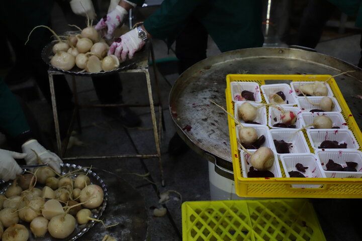 حال و هوای حرم در شب ولادت امام محمد باقر (ع) و شب یلدا