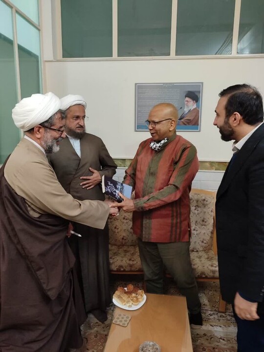 پرفسور فرید اسحاق، اسلام‌شناس برجسته و استاد دانشگاه هاروارد