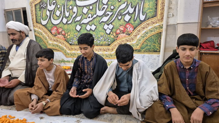 تصاویر/ دورهمی یلدایی طلبگی مدرسه علمیه آیت‌الله مصطفوی(ره) کاشان