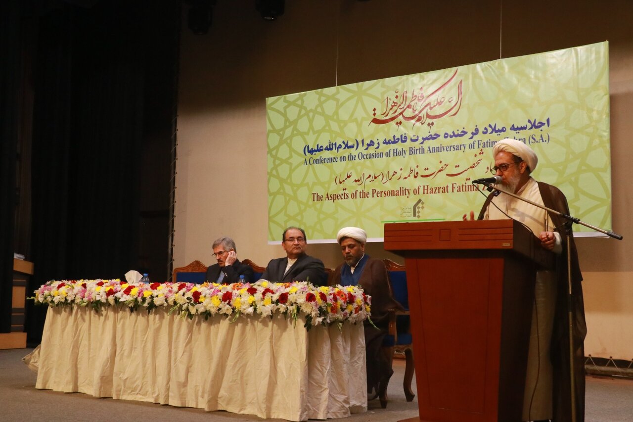ঢাকায় হযরত ফাতিমা যাহরা (সা.আ.)-এর জন্মদিন উপলক্ষে সেমিনার অনুষ্ঠিত