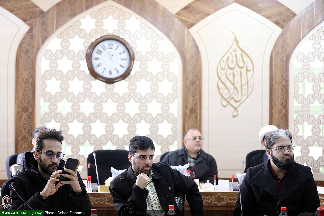 وحدت حوزه و دانشگاه نیازمند ورود به عرصههای نوین علمی است/ حب وطن؛ پیوند ایمان و هویت ملی